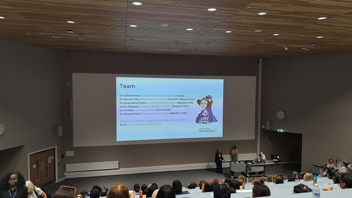 Presentation in a lecture theatre
