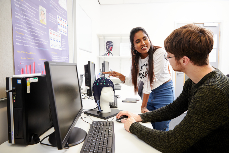 2 psychology students