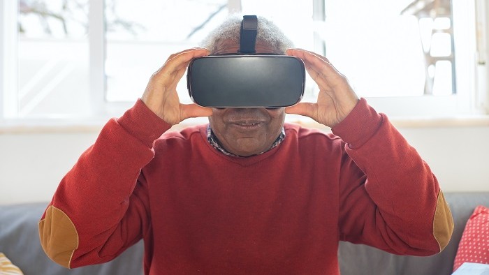 Elderly person with VR