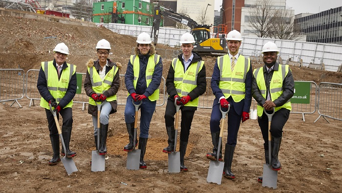 Vice Chancellor with students at Howard Street development site
