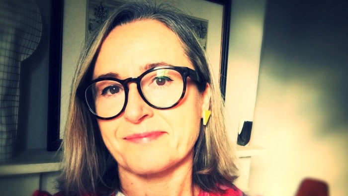 Dr Lisa Mooney, Pro Vice-Chancellor for Research and Innovation. 