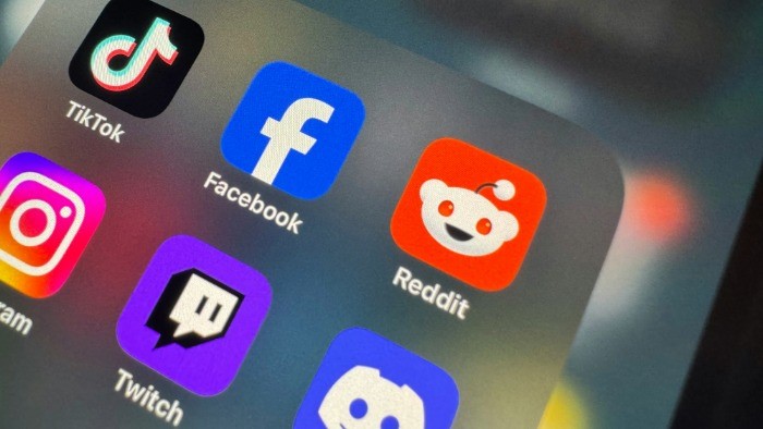Online forums provide a space for shared anger and validation for women who feel let down by healthcare – new research 