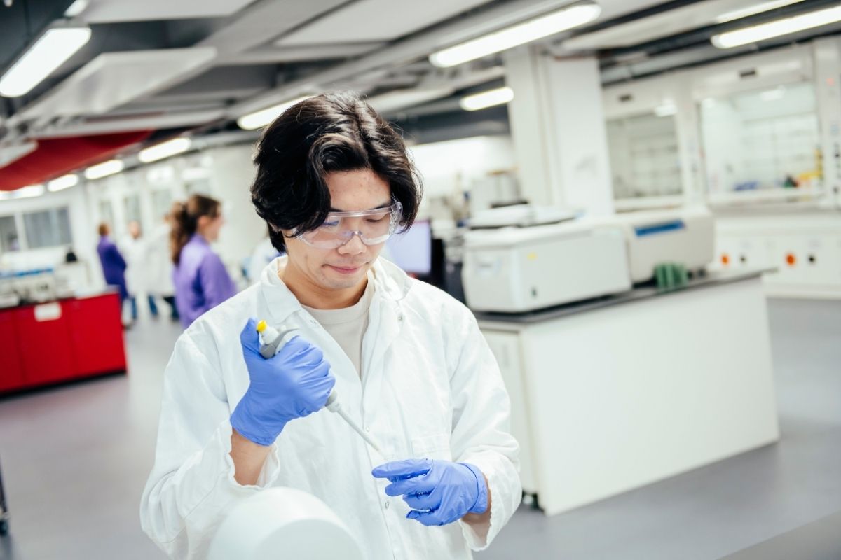 Biosciences and chemistry facilities