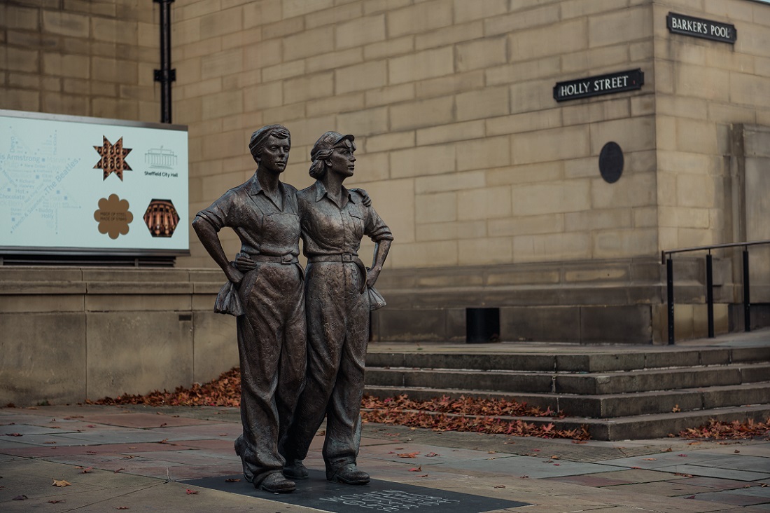 Women of Steel Statue outside Sheffield City Hall