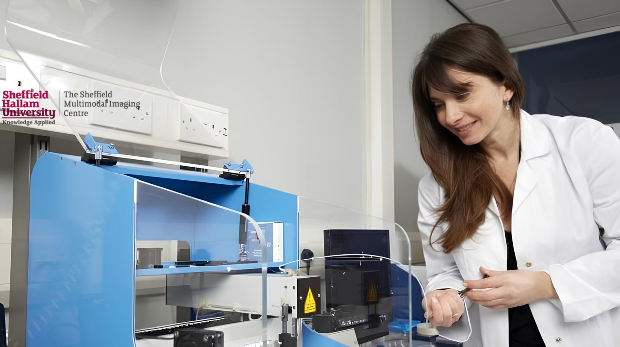 Simona in the Lab