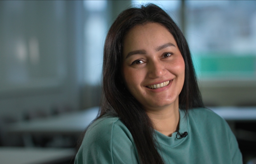 Headshot of Namrata Visnu smiling 